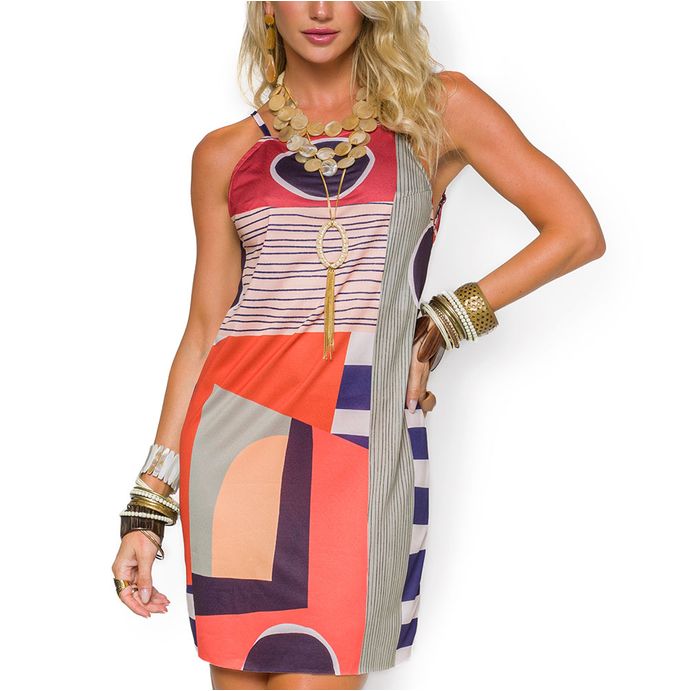 vestido de alca com decote nas costas