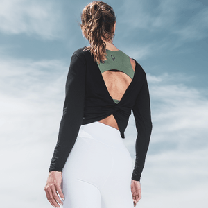 Cropped Manga Longa Torcido Costas FT0982BL