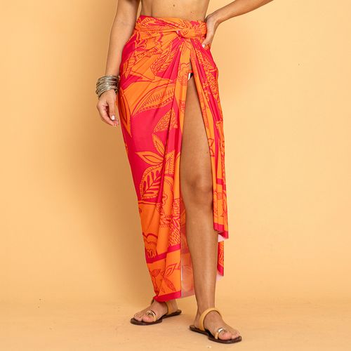 Canga Quadrada Pitaya De Chelles, multifuncional, com estampa vibrante e estilo moderno. Versátil, confortável e ideal para o verão